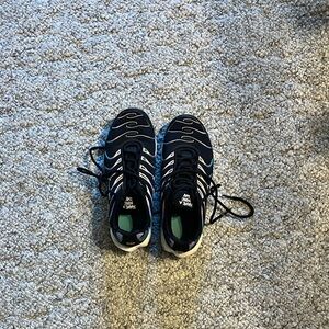 Youth Nike Air Max Plus Tennis Shoes 5Y